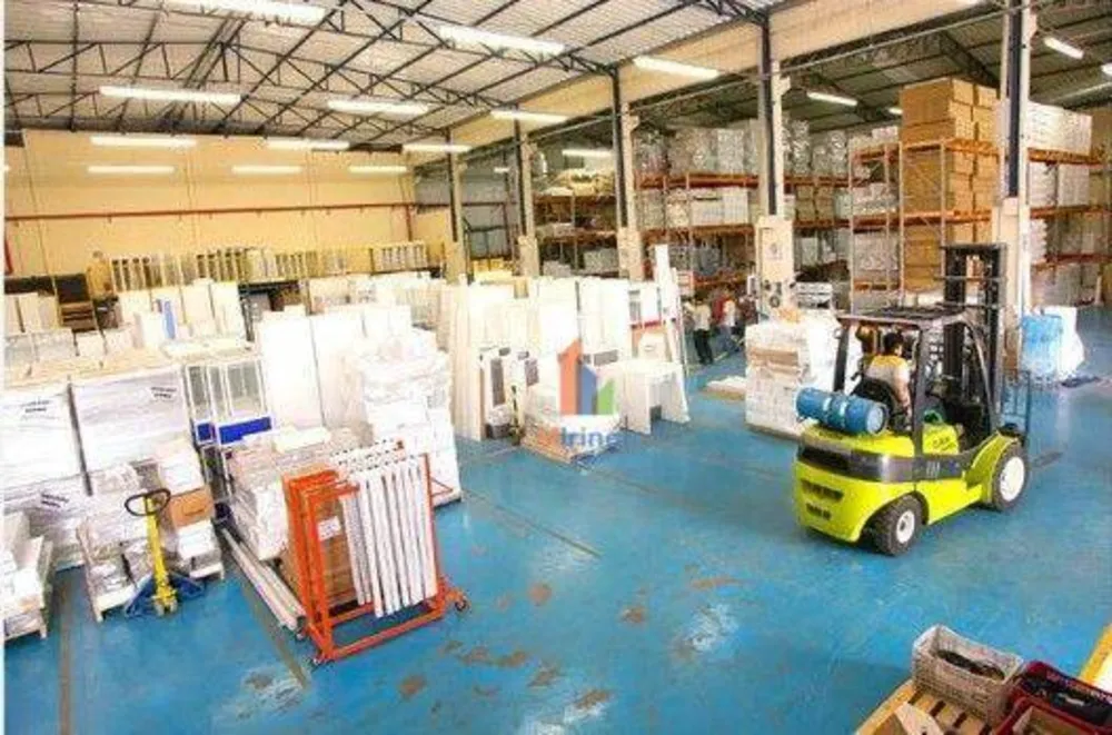 Depósito-Galpão, 9000 m² - Foto 1