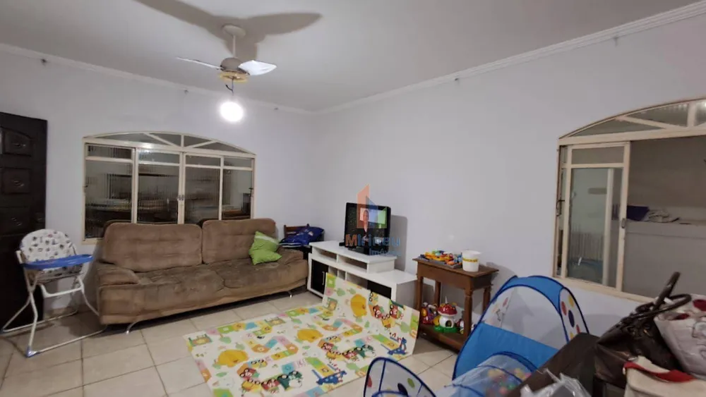 Casa, 3 quartos, 200 m² - Foto 4