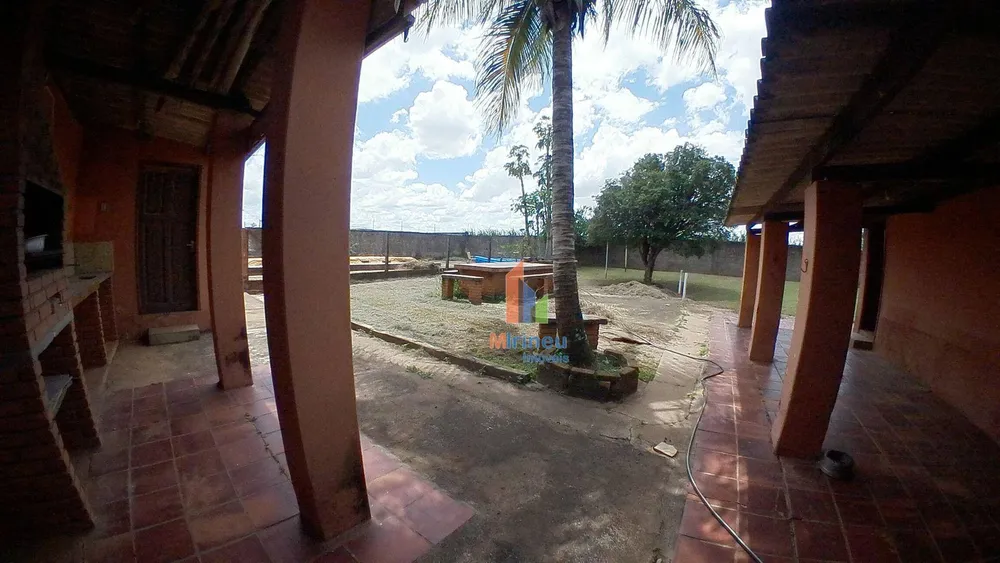 Chácara, 3 quartos, 3180 m² - Foto 1