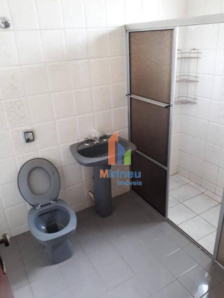 Casa, 3 quartos, 200 m² - Foto 2