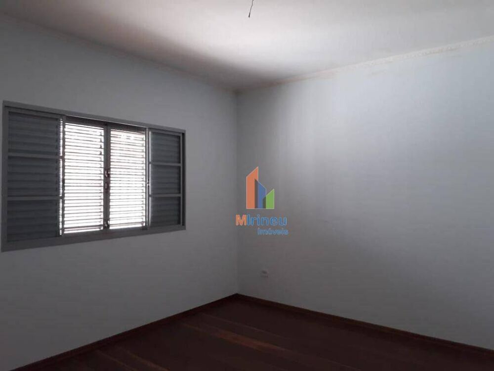 Casa, 3 quartos, 200 m² - Foto 11