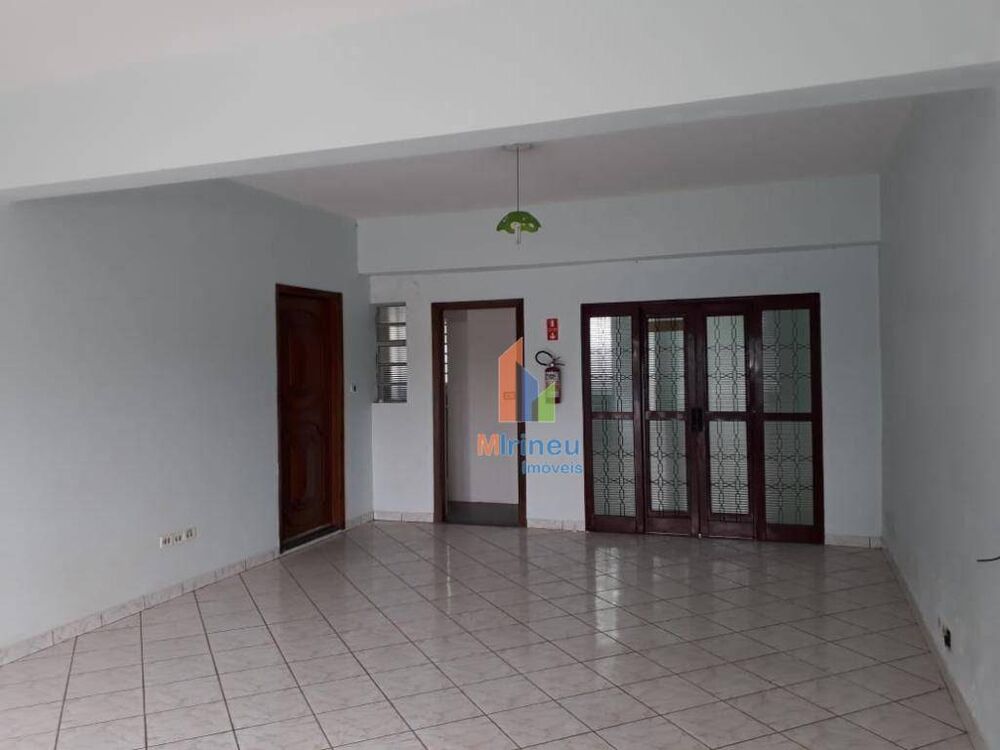Casa, 3 quartos, 200 m² - Foto 3