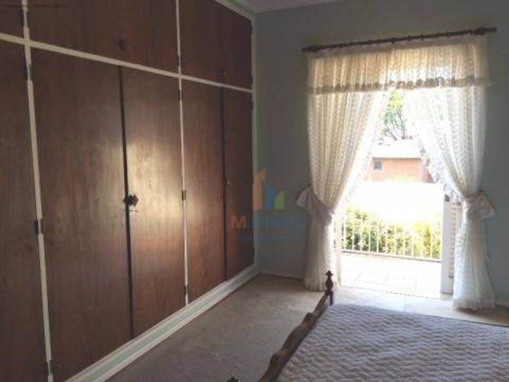 Casa à venda com 3 quartos, 320m² - Foto 6