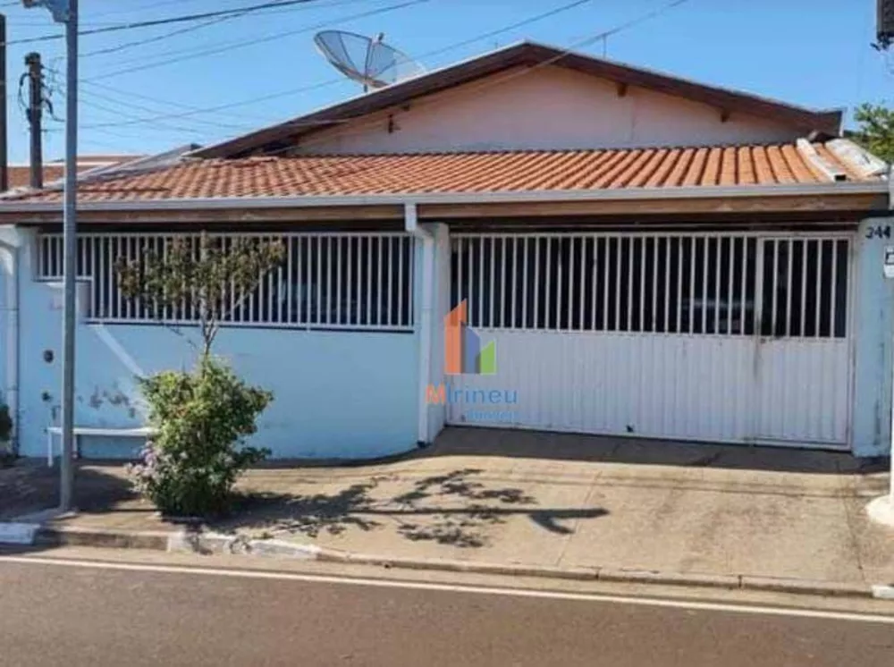 Casa à venda com 2 quartos, 200m² - Foto 2