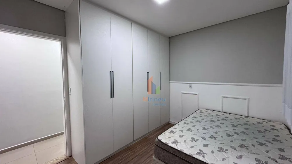 Casa, 3 quartos, 170 m² - Foto 2
