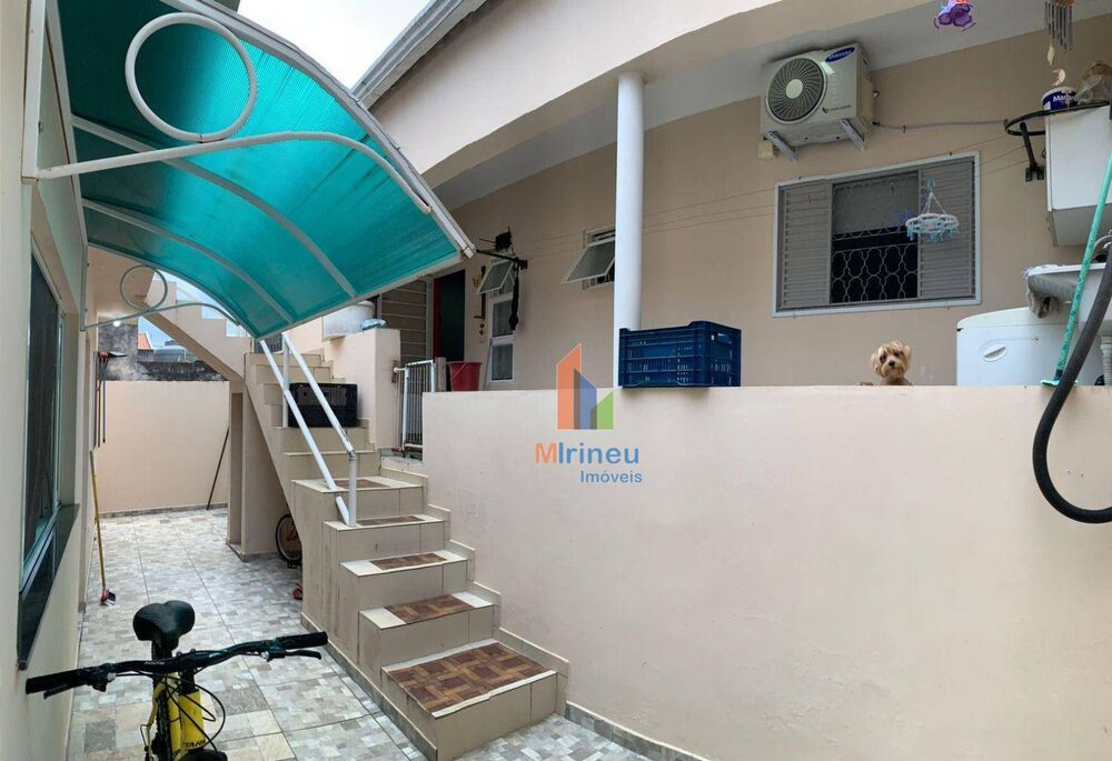 Casa, 3 quartos, 220 m² - Foto 2