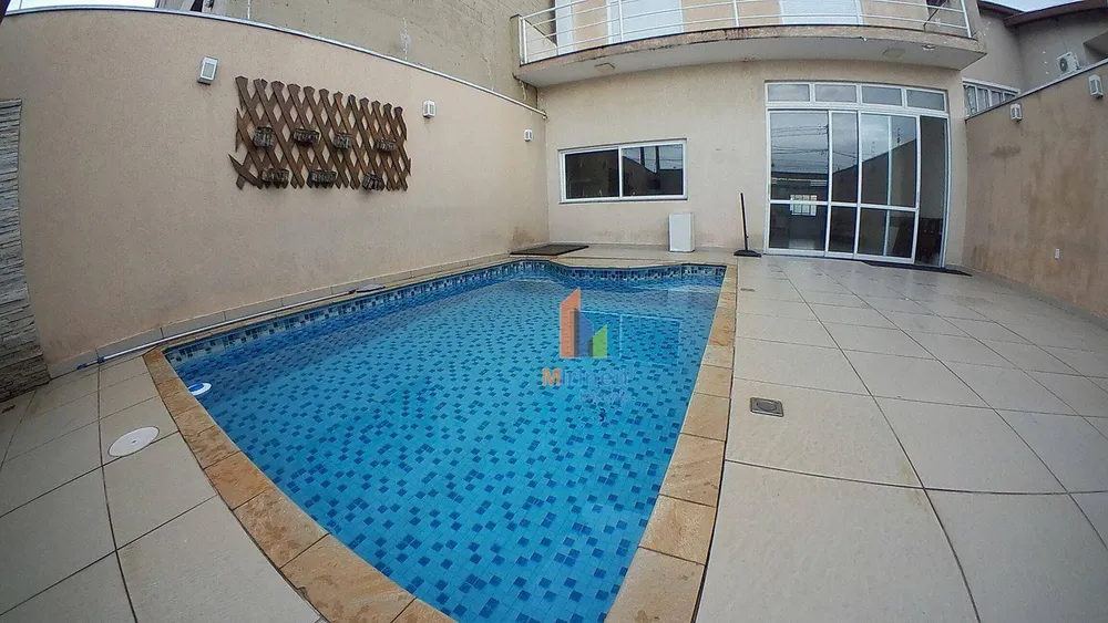 Casa, 3 quartos, 240 m² - Foto 13