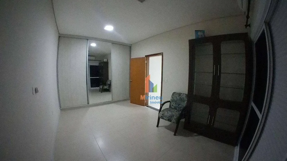 Casa, 3 quartos, 240 m² - Foto 14