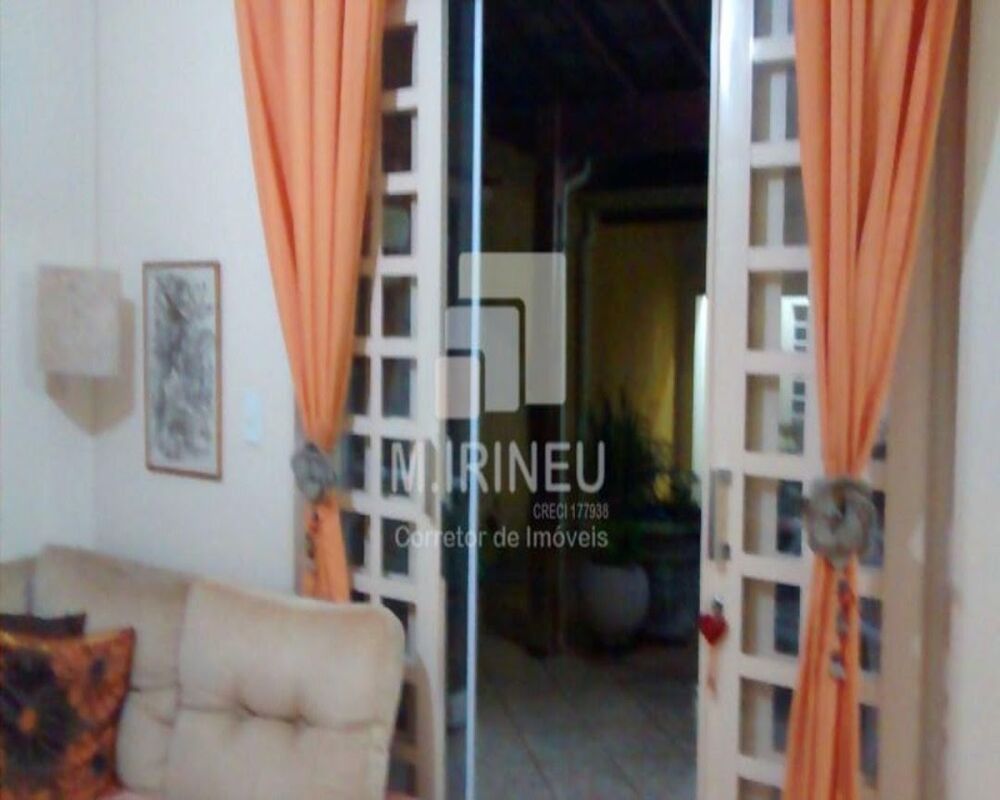 Casa, 4 quartos, 261 m² - Foto 2