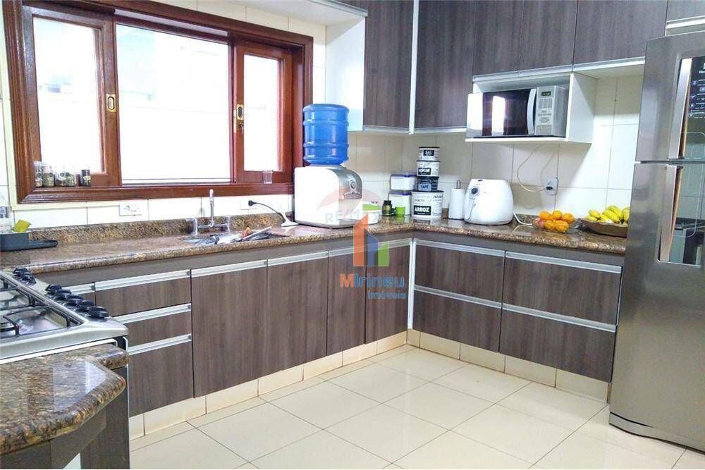 Sobrado, 5 quartos, 290 m² - Foto 5