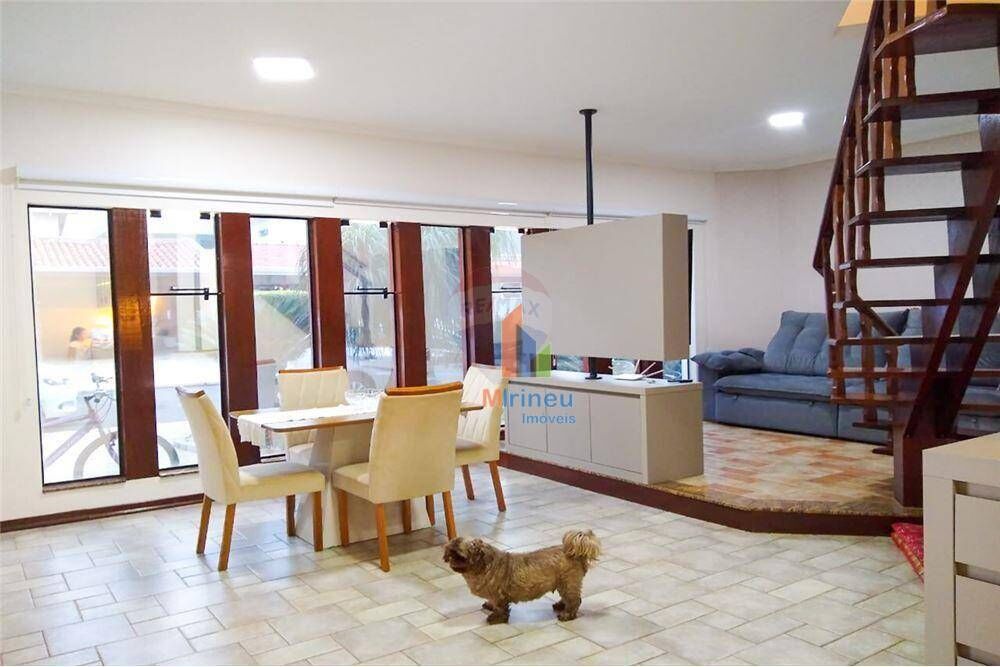 Sobrado, 5 quartos, 290 m² - Foto 1