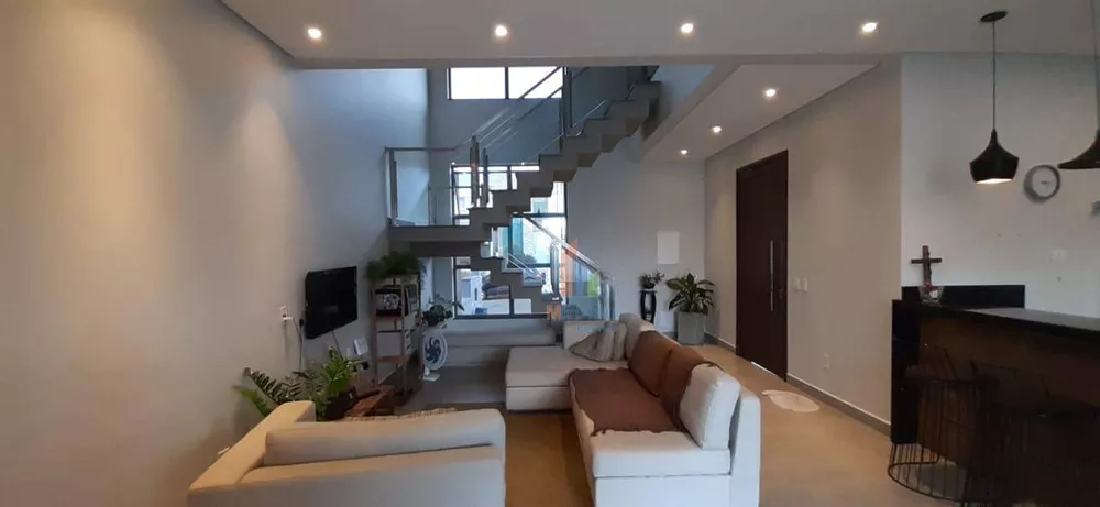 Casa de Condomínio à venda com 3 quartos, 175m² - Foto 2