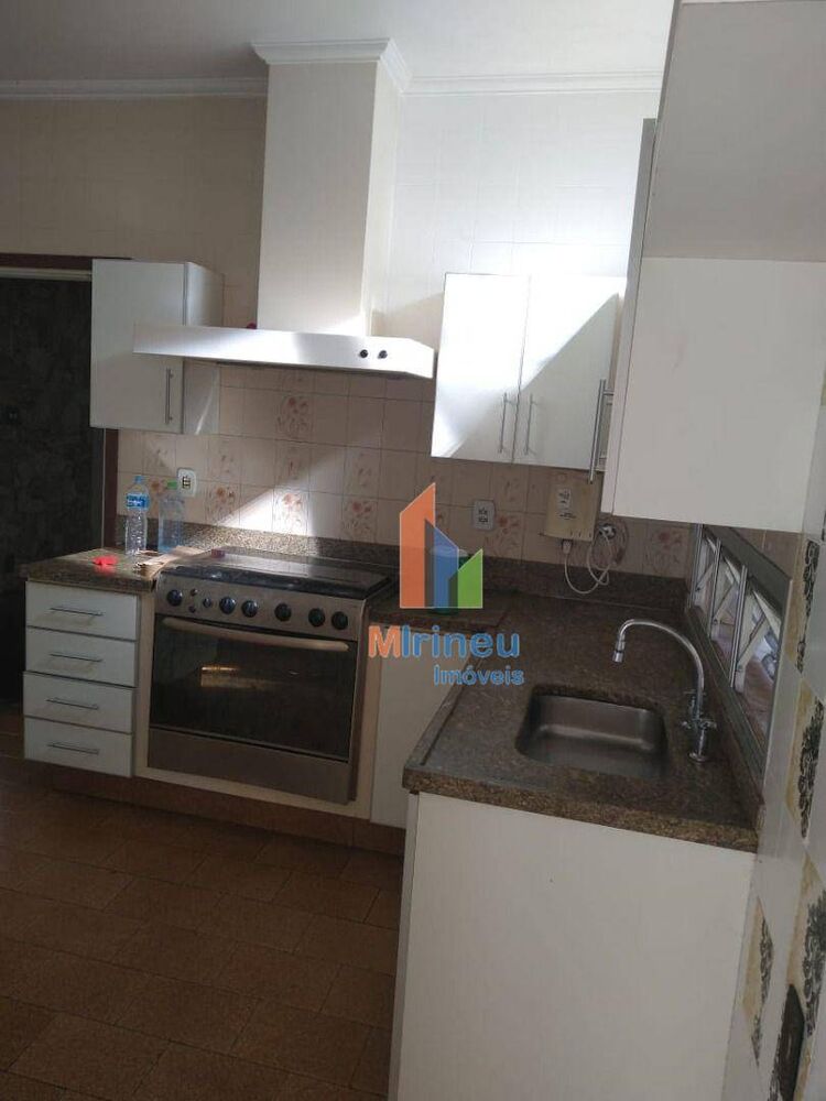 Casa, 4 quartos, 169 m² - Foto 2