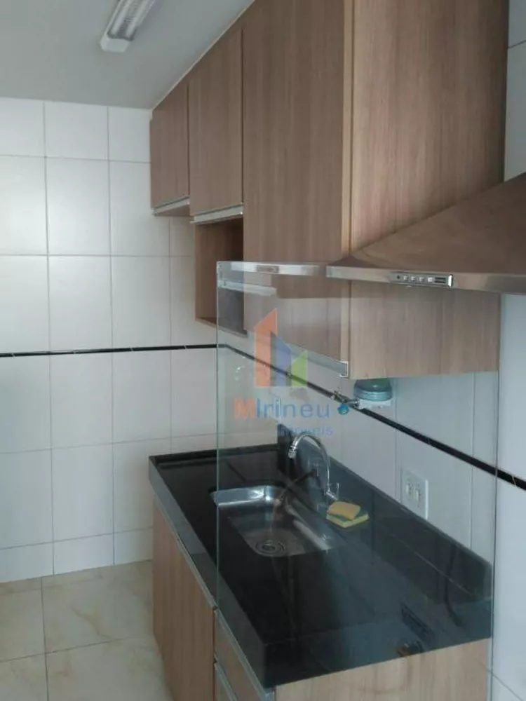 Apartamento à venda com 2 quartos, 48m² - Foto 2