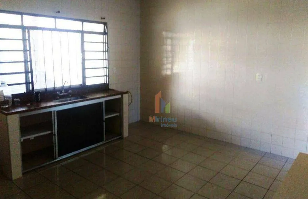 Casa, 2 quartos, 157 m² - Foto 2