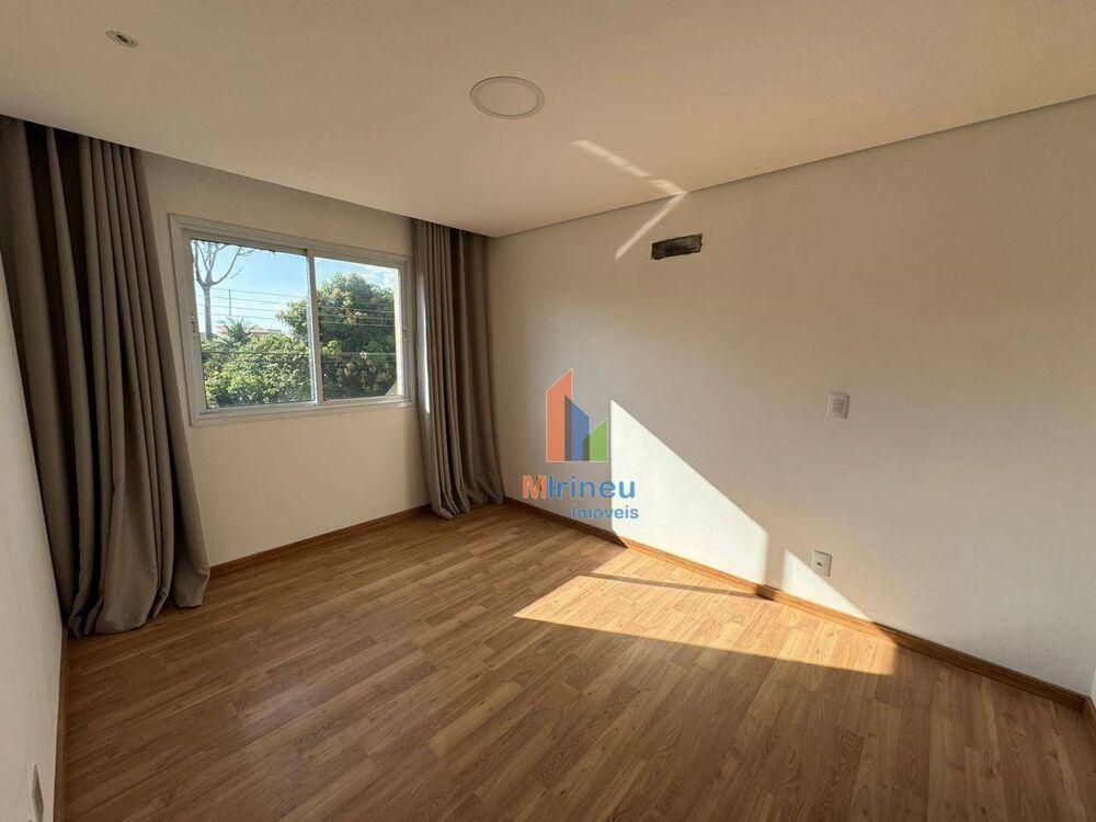 Apartamento, 3 quartos, 110 m² - Foto 1