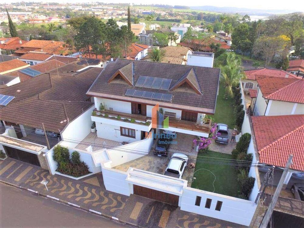 Casa, 3 quartos, 426 m² - Foto 1