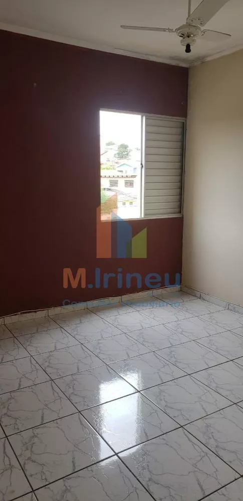 Apartamento à venda com 2 quartos, 62m² - Foto 3