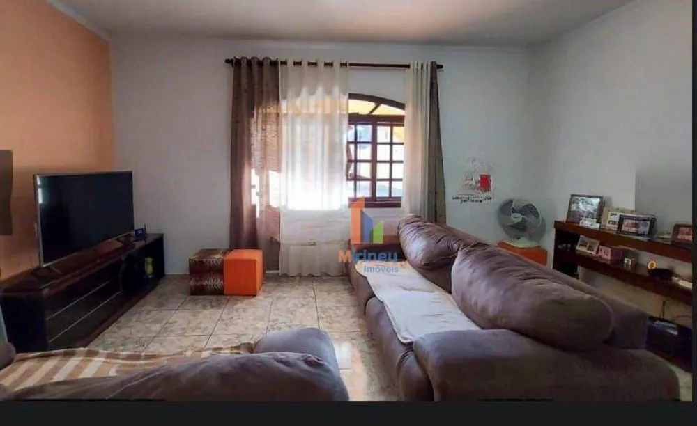 Casa, 3 quartos, 142 m² - Foto 1
