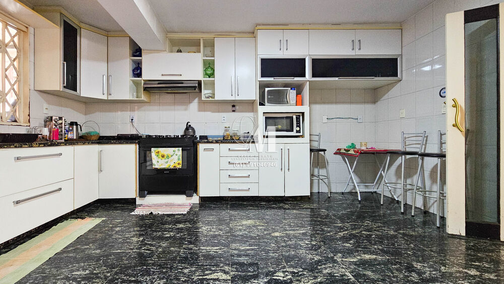 Casa, 4 quartos, 300 m² - Foto 3