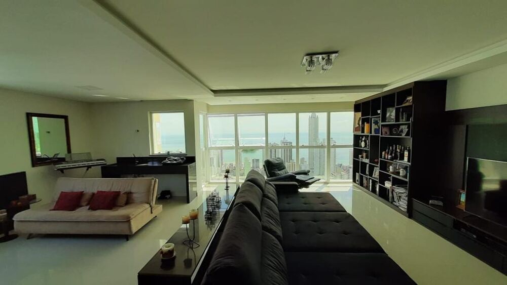 Cobertura, 4 quartos, 261 m² - Foto 1