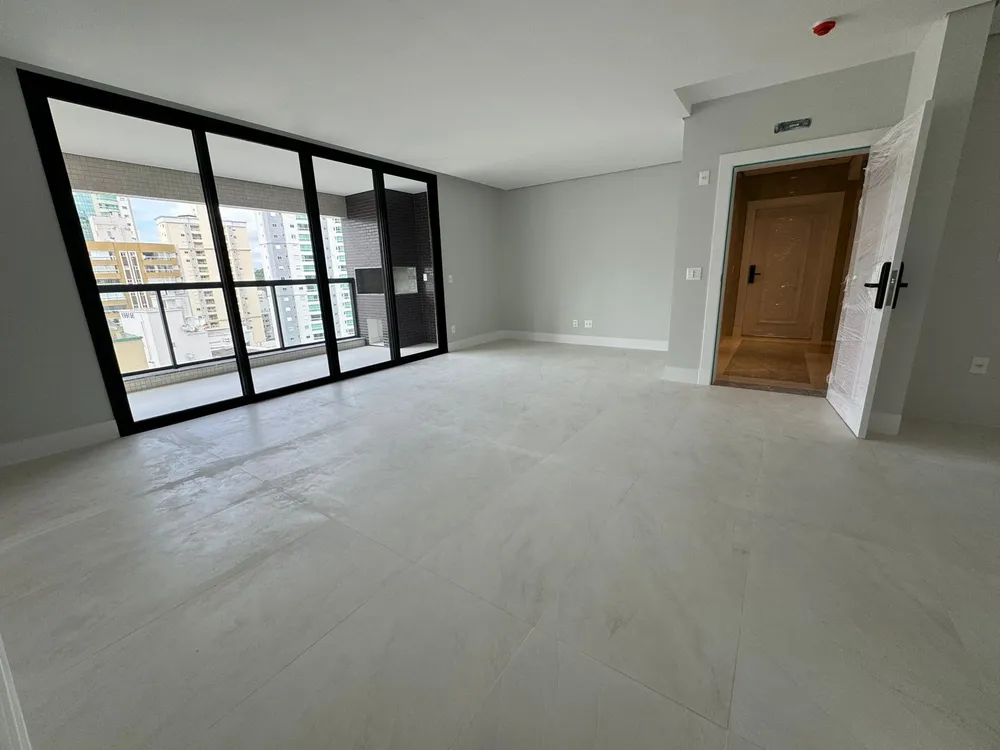 Apartamento, 4 quartos, 133 m² - Foto 2