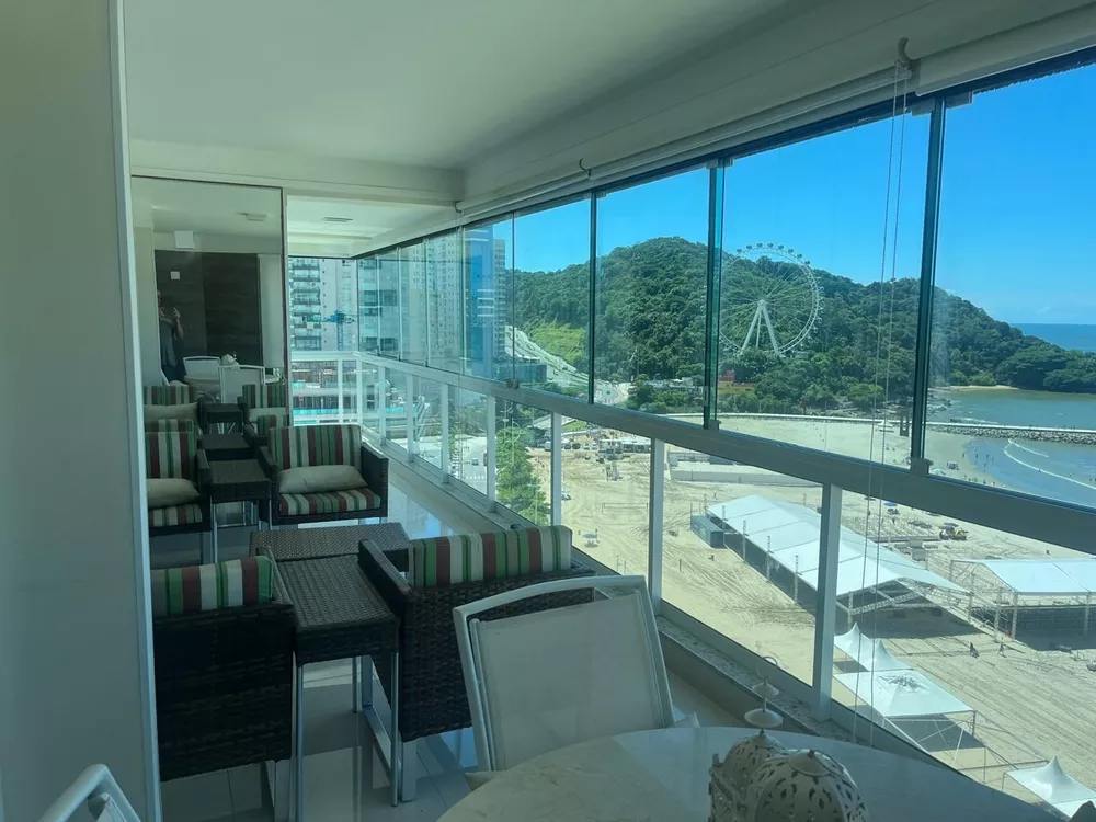 Apartamento, 3 quartos, 200 m² - Foto 1