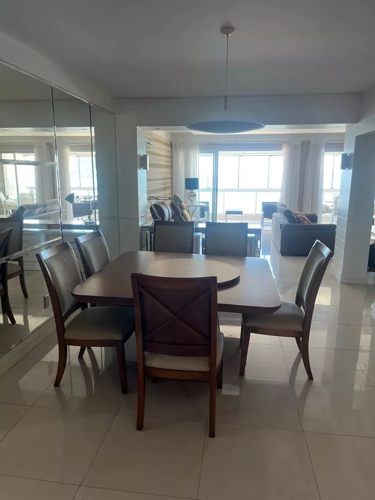 Apartamento, 3 quartos, 200 m² - Foto 2