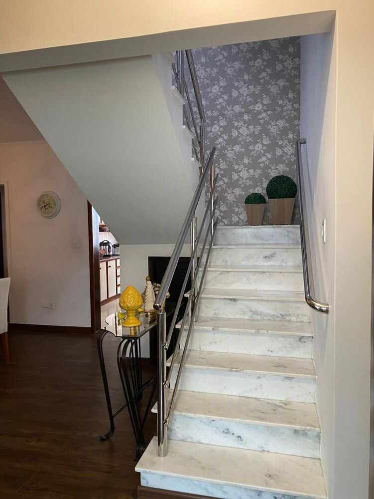 Sobrado à venda com 4 quartos, 470m² - Foto 3