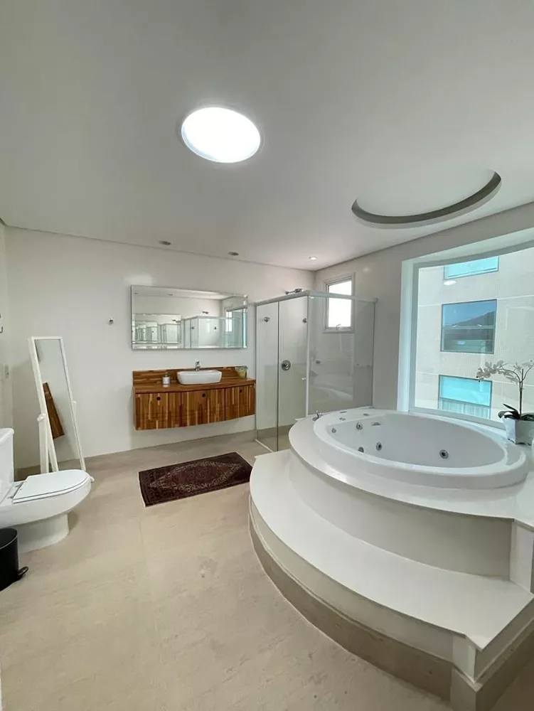 Apartamento, 4 quartos, 257 m² - Foto 1