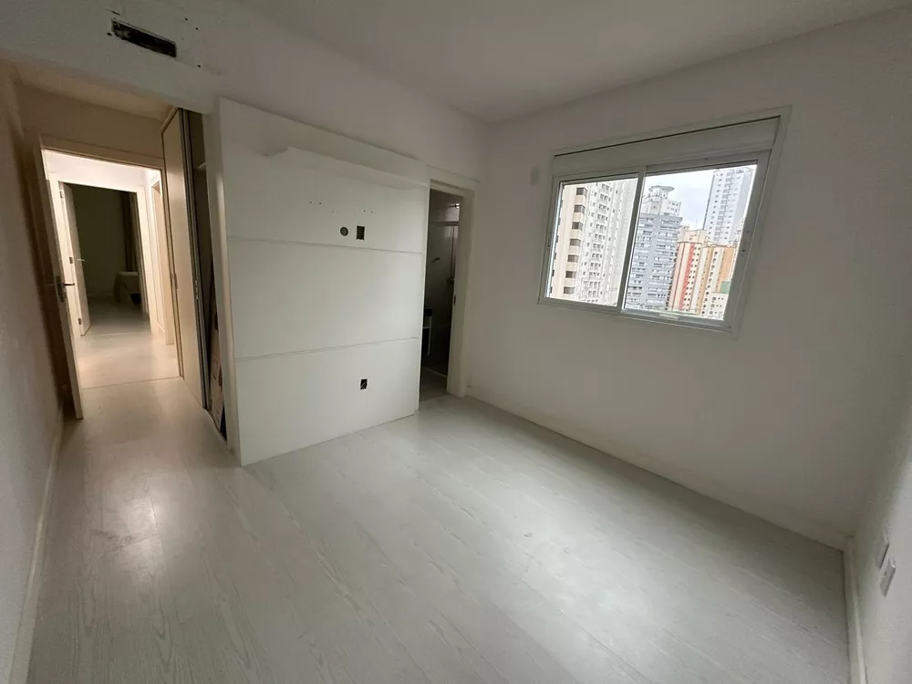 Apartamento, 3 quartos, 132 m² - Foto 2