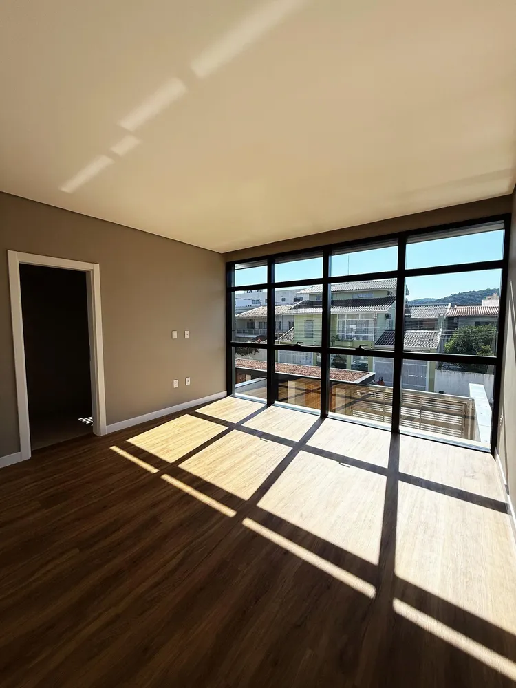 Casa, 3 quartos, 247 m² - Foto 8
