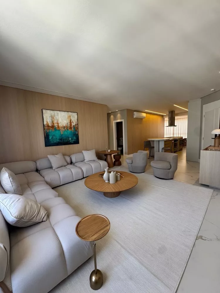 Apartamento, 3 quartos, 131 m² - Foto 1