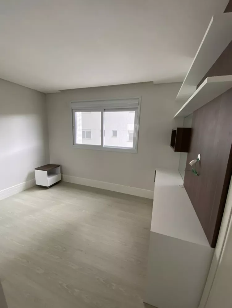 Apartamento, 4 quartos, 237 m² - Foto 2