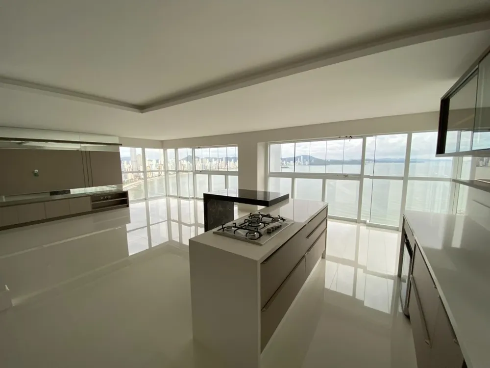 Apartamento, 4 quartos, 237 m² - Foto 1