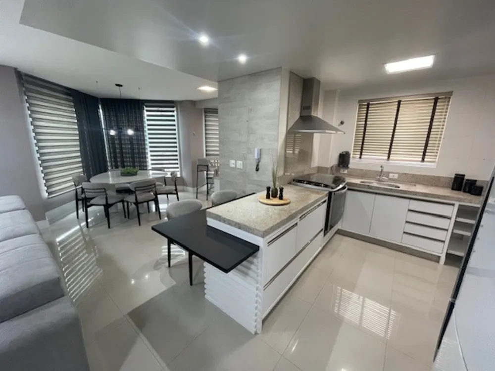 Apartamento, 3 quartos, 135 m² - Foto 2