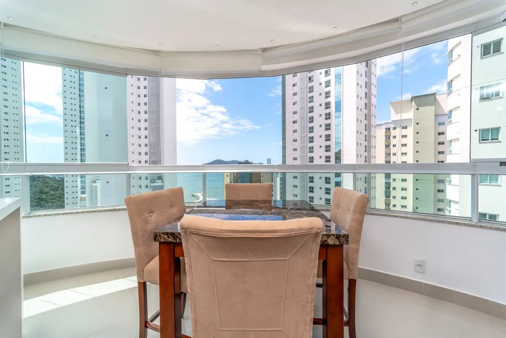 Apartamento, 3 quartos, 130 m² - Foto 1