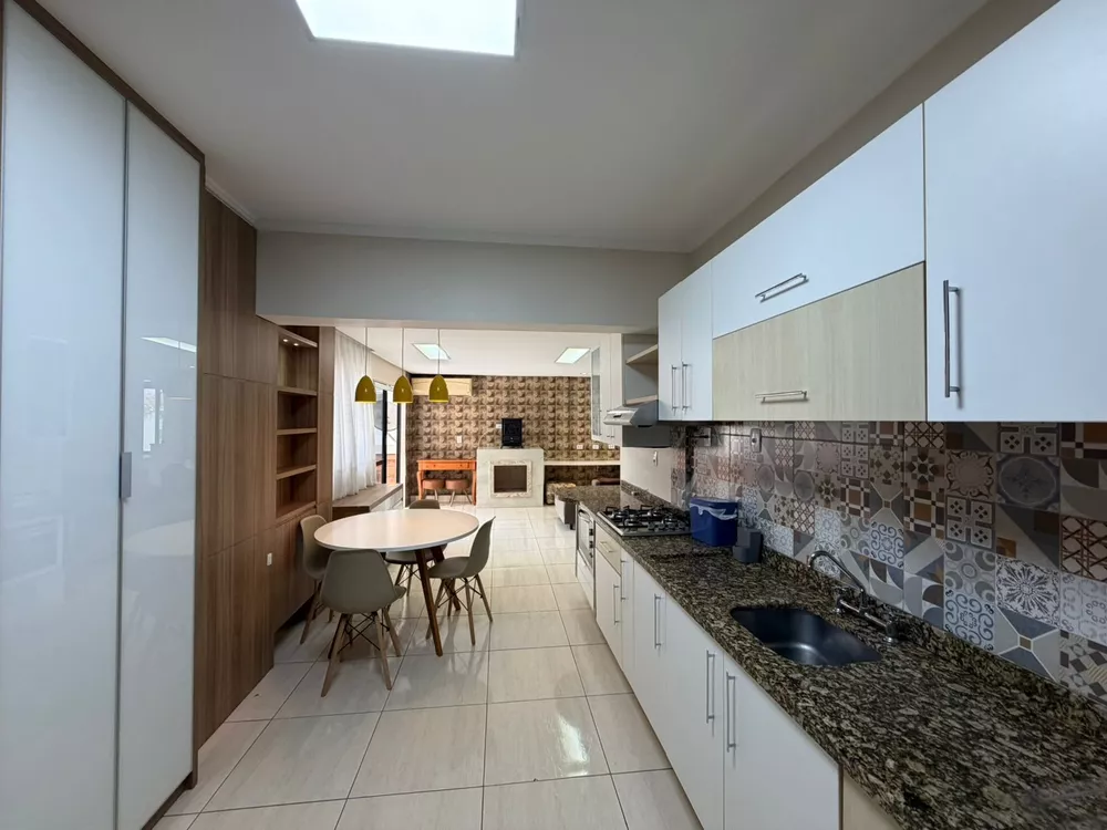 Apartamento, 3 quartos, 267 m² - Foto 4