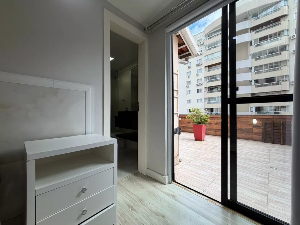 Apartamento, 3 quartos, 267 m² - Foto 1