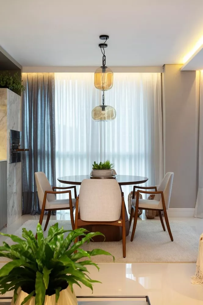 Apartamento, 4 quartos, 205 m² - Foto 2