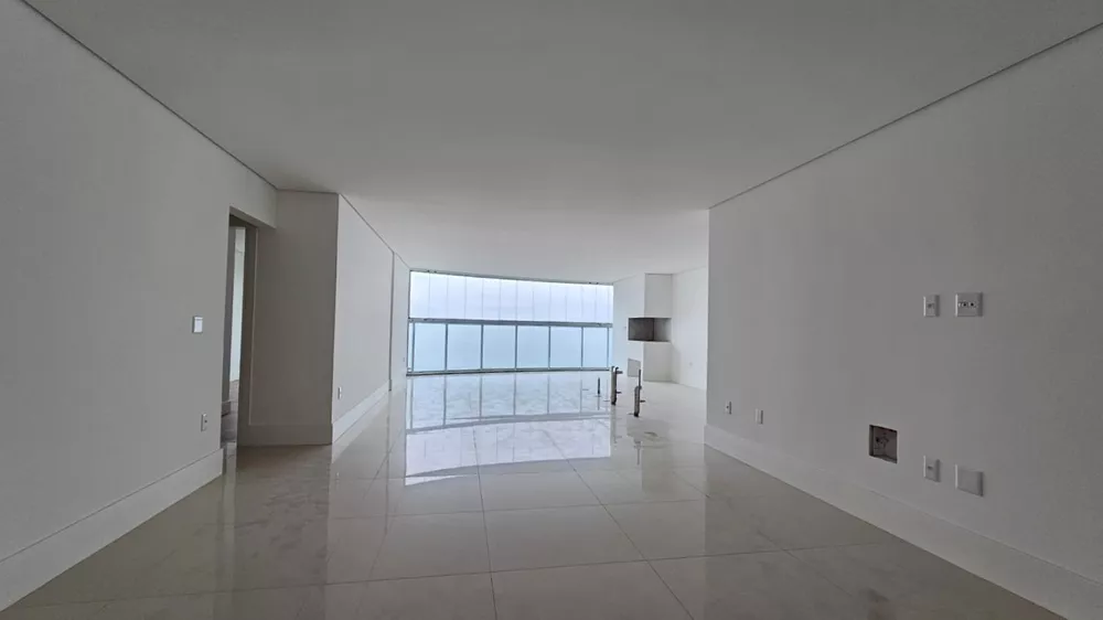 Apartamento, 4 quartos, 204 m² - Foto 2