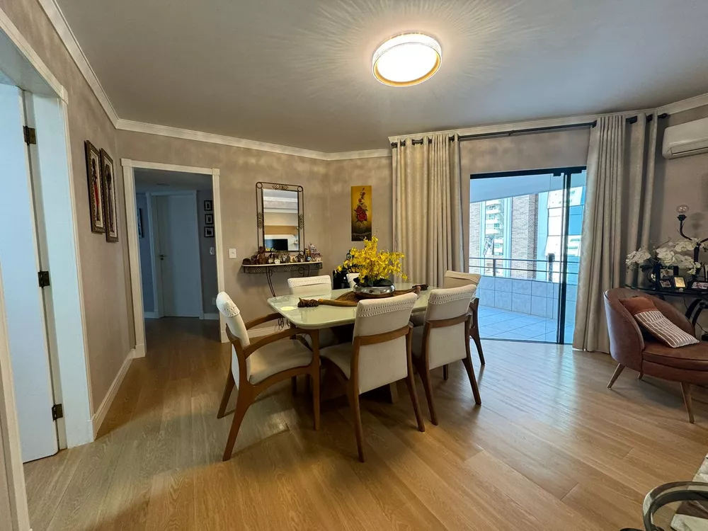 Apartamento, 3 quartos, 173 m² - Foto 1