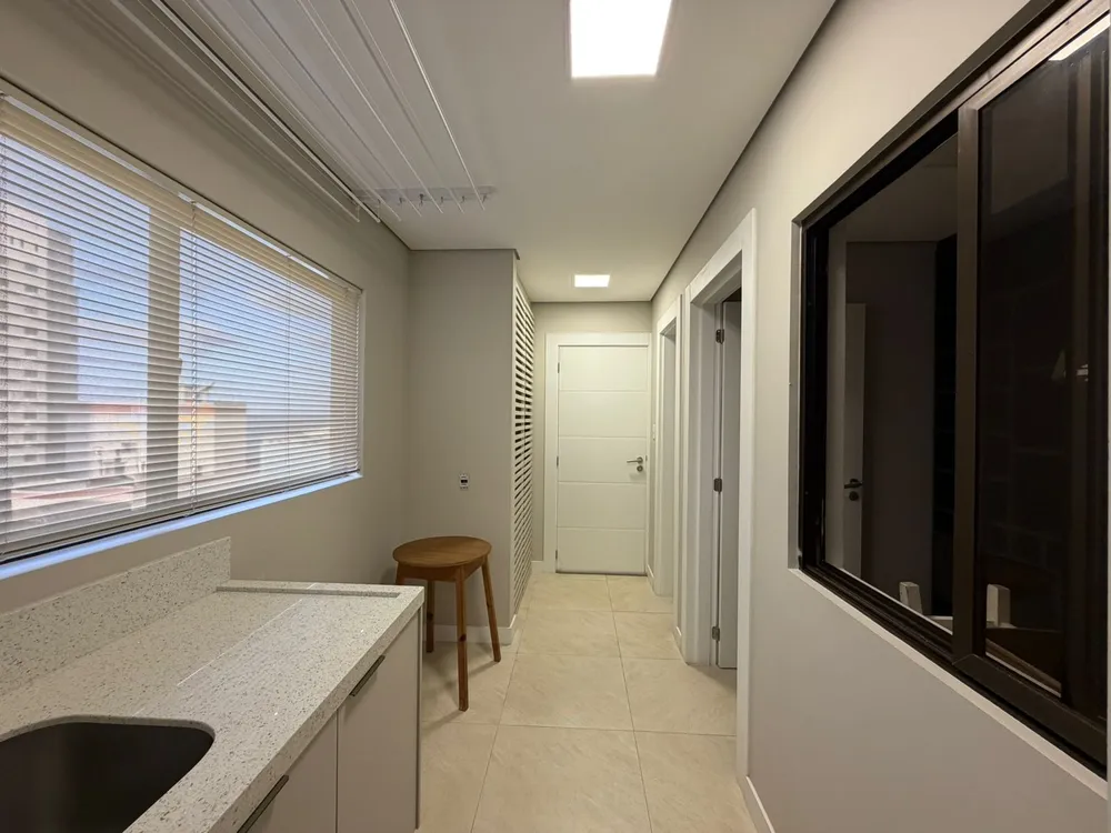 Apartamento, 3 quartos, 200 m² - Foto 2