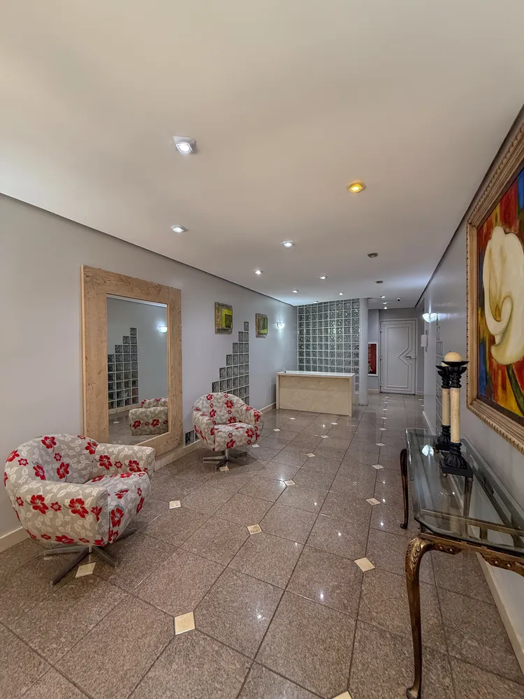 Apartamento, 3 quartos, 250 m² - Foto 1