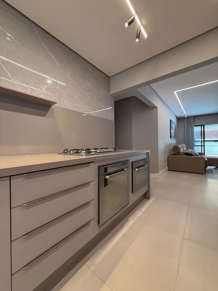 Apartamento, 3 quartos, 250 m² - Foto 2