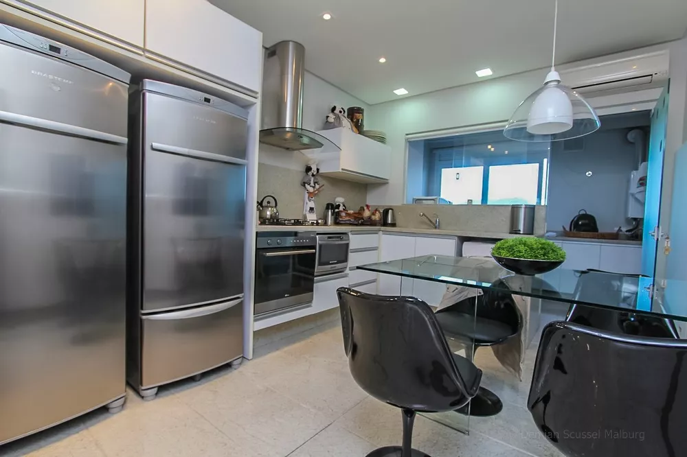Apartamento, 4 quartos, 207 m² - Foto 1
