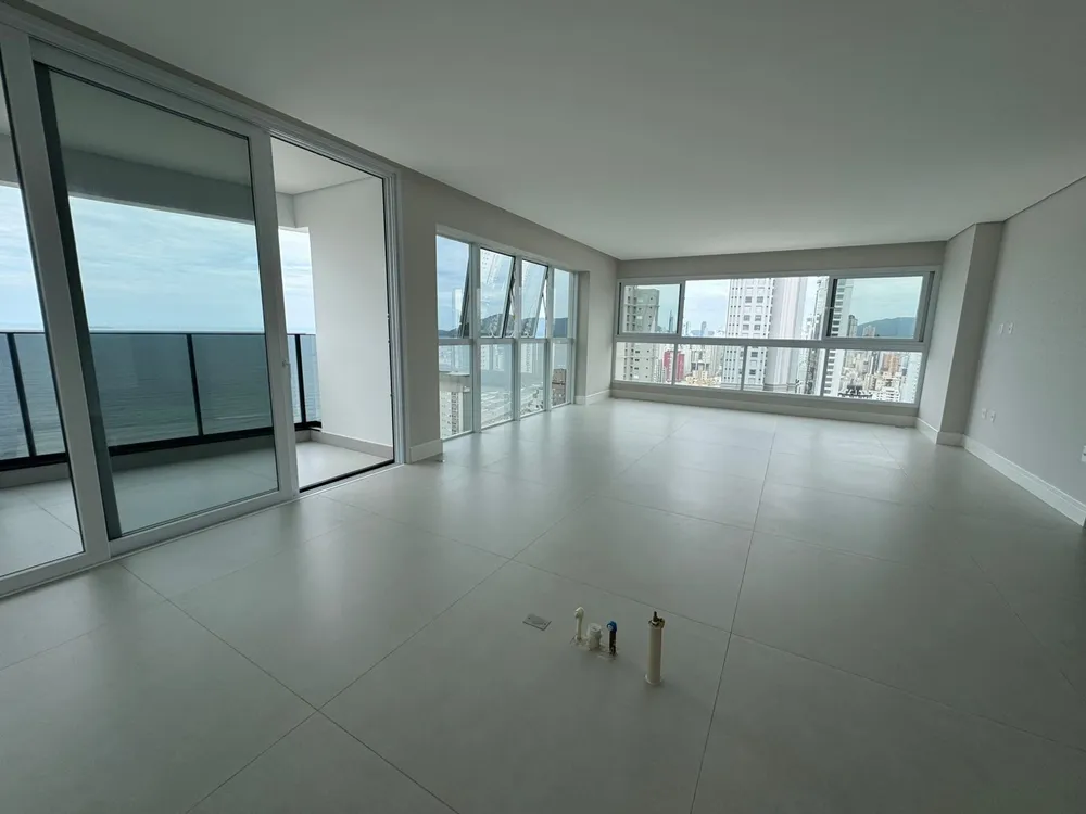 Apartamento, 4 quartos, 190 m² - Foto 1