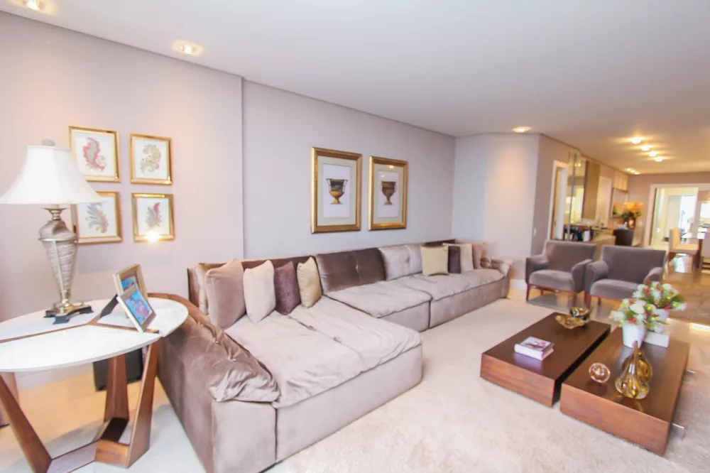 Apartamento, 4 quartos, 234 m² - Foto 2