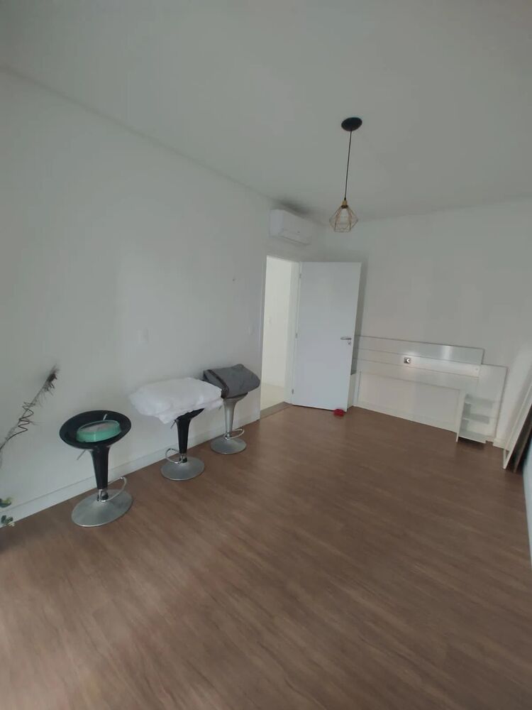 Apartamento à venda com 1 quarto, 171m² - Foto 2
