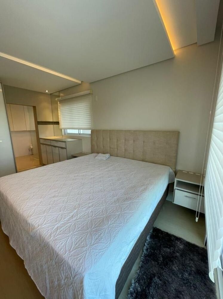 Apartamento, 3 quartos, 206 m² - Foto 1